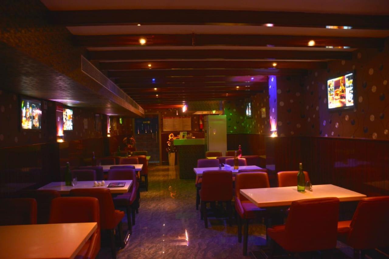 Hotel Bipasha พอร์ตแบลร์ ภายนอก รูปภาพ
